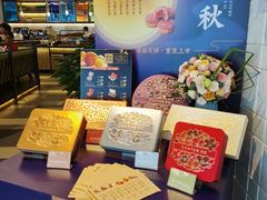 -港丽餐厅(高德置地店)