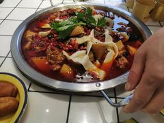 -晓彭肥肠鸡·泡椒鸡火锅(水木天地店)