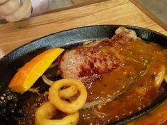 -玛格萝妮(汇智国际商业中心店)