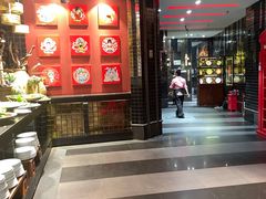 -四海一家自助餐(益田假日广场店)