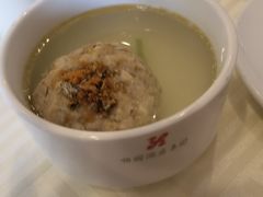 蟹粉狮子头-怡园饭店-餐厅(四望亭店)
