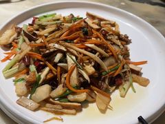 -梁家大院•农家菜(昆山会展中心店)