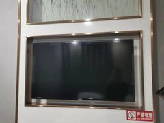 -轻奢·全曼酒店(深圳坂田北地铁站店)