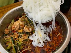 -周良天山牛杂城(天山路总店)