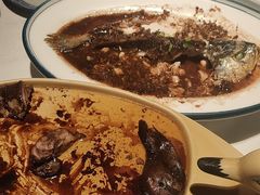 -八府香鸭·啫啫煲(华山路店)