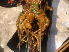 碳火牛蛙锅-沪小胖小龙虾(淮海中路旗舰店)