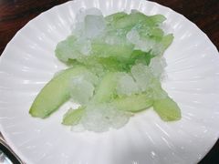 情人果-超越炭火牛蛙火锅鸡(河东店)