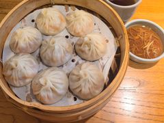 蟹粉鲜肉馅-馋三尺蟹粉小笼(人民广场店)