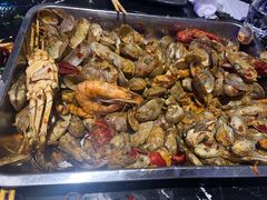 一锹海鲜-冰城小镇音乐串吧·聚会餐厅(百子湾店)