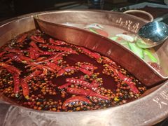 现做鲜油豆皮-山城鼎重庆老火锅(西安钟楼店)