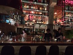 -FOUR PLAY BAR