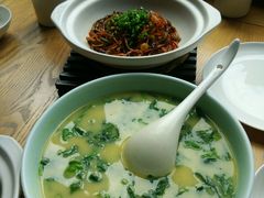 原汤豌豆尖-马仕玖煲·融合菜·酥不腻烤鸭(人大店)
