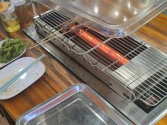 -哈尔滨小酒馆·鲜肉现穿自助烧烤(康新花园店)