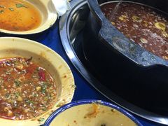 -马路边边·成都串串(翠柏路店)