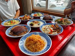 -蓝田九大碗民俗食府(蓝田店)