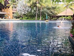 -三亚湾海居铂尔曼度假酒店