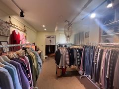 -宝库女装店(绿地缤纷广场店)