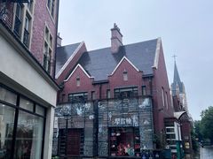 -钟书阁(松江泰晤士小镇店)