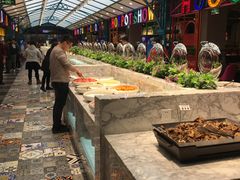 自助取餐区-火锅岛潮牌自助餐厅(天津天佑城店)