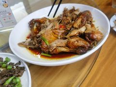 -芦茨金富饭庄·25年老字号·专做稻草鸡