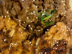大碗过瘾双拼-熊吞·大碗丼烧肉饭(清江浦区万达店)