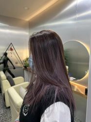 -Tloml salon