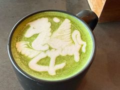 -星巴克臻选(上海合生汇1F店)