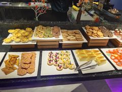-卡宿自助餐厅(高新万达店)