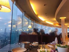-云中捞高空旋转餐厅(商茂世纪广场店)