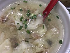 鲜肉小馄饨-食惠里小笼包面馆(越秀店)