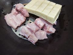 青鱼-老刘生态大鱼坊铁锅炖鱼(赛马场店)