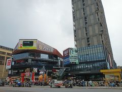 -江燕路万科里