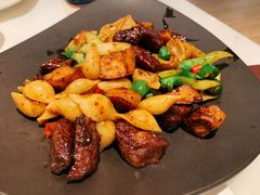 杏鲍菇炒牛柳粒-港丽餐厅(高德置地店)