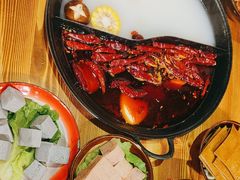 -笨姐居民楼火锅(凤凰岗店)