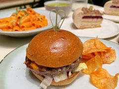 很牛的汉堡包-潮一不贰·法式甜品·生日蛋糕·西式简餐(外滩店)