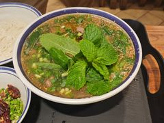 -云阿蛮云南生烫牛肉米线(奉贤路店)