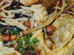-丽丽三鲜螺蛳粉(田林路店)