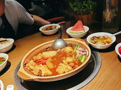 -蔡婶牛腩牛杂煲(长安万科店)