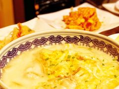 酸菜汆白肉-我去·春饼文化主题餐厅(国定路总店)