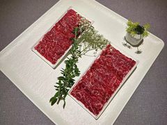 -左庭右院鲜牛肉火锅黑金店(陆家嘴中心店)