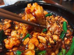 酱爆石锅蛙-绿茶餐厅(王府井永宁门店)