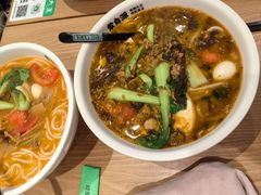 -蒙自源米线大王(花园城商场店)