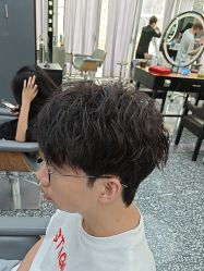 -藤野造型烫染接发