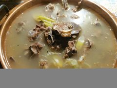 -虾弄弄海派小龙虾·牛羊蝎子火锅