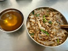 -正宗杨记普洱酸醋米线(总店)