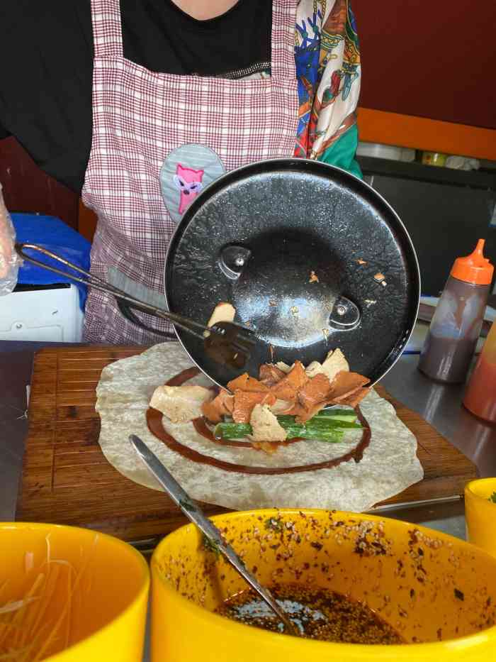 阿哥卤肉卷(双林中横路店)-"这家卤肉卷就开在我们小区门口,不想吃饭