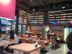 -牛啤堂精酿啤酒餐吧(五棵松华熙店)