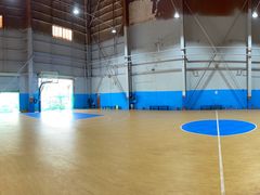 -顶峰篮球俱乐部(南头店)