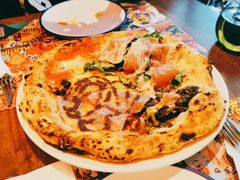 四季披萨-BOTTEGA意库(中骏世界城店)