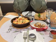 -必胜客(WOW昙华林店)